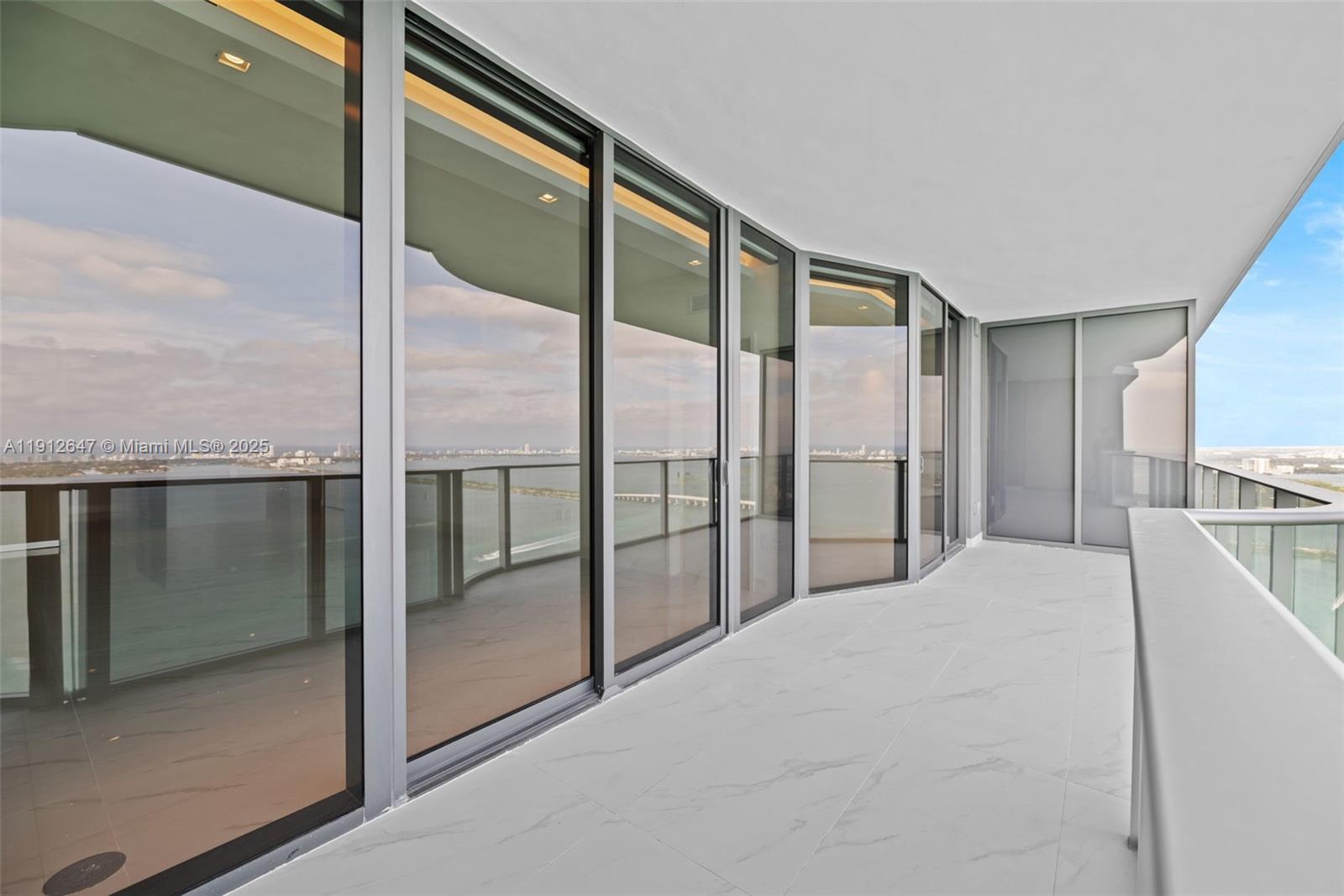 700 NE 24th St # 5606