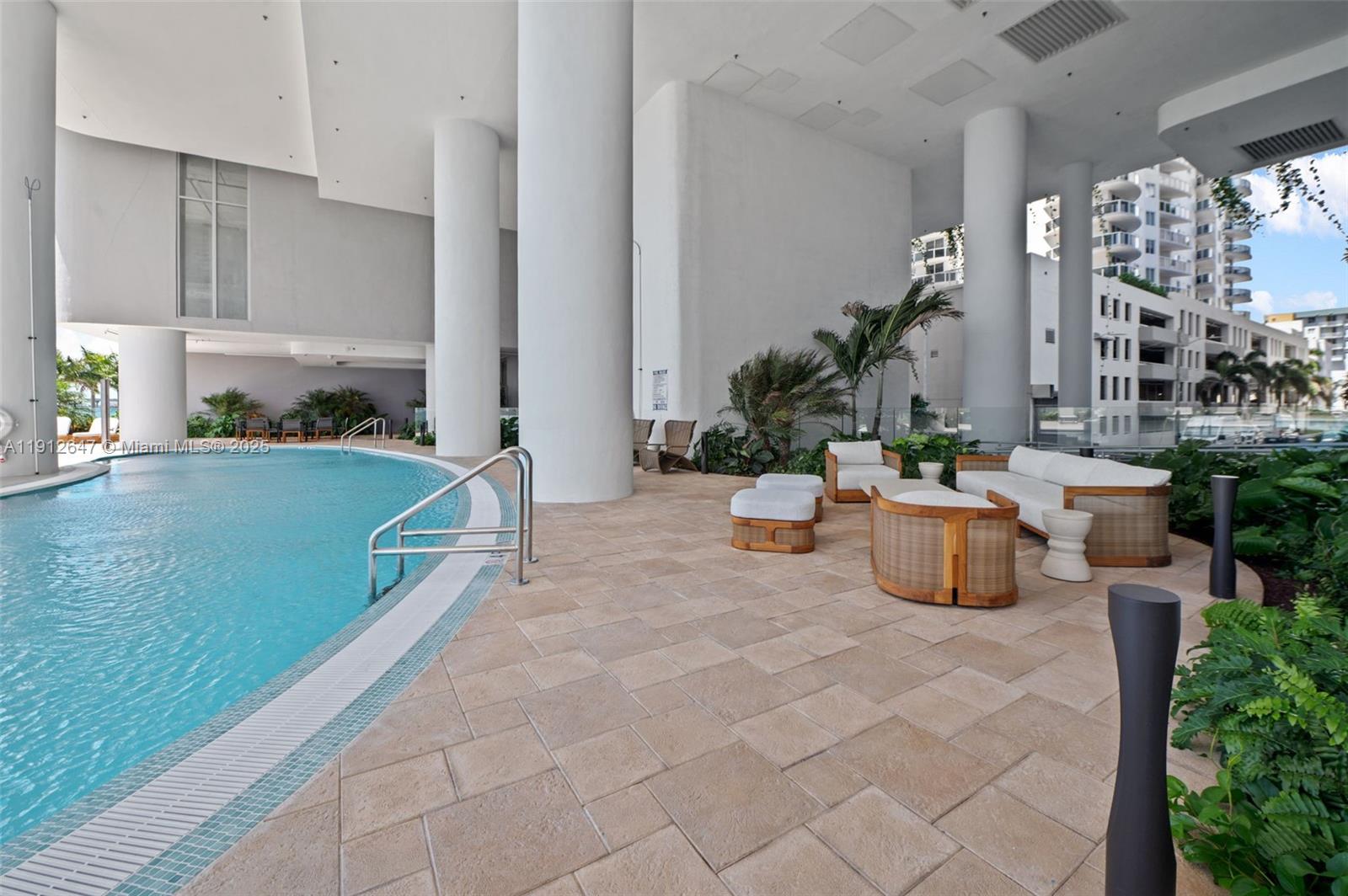 700 NE 24th St # 5606