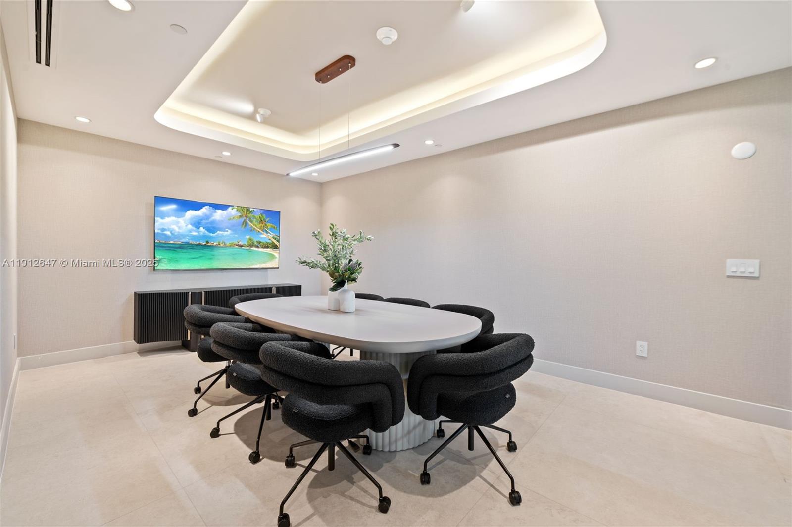 700 NE 24th St # 5606