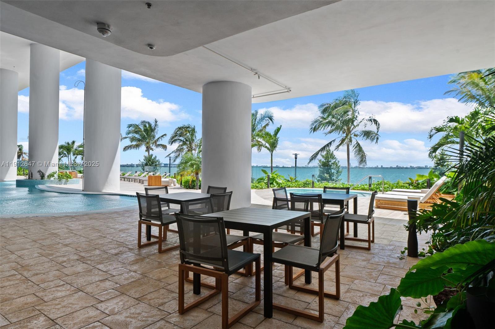 700 NE 24th St # 5606