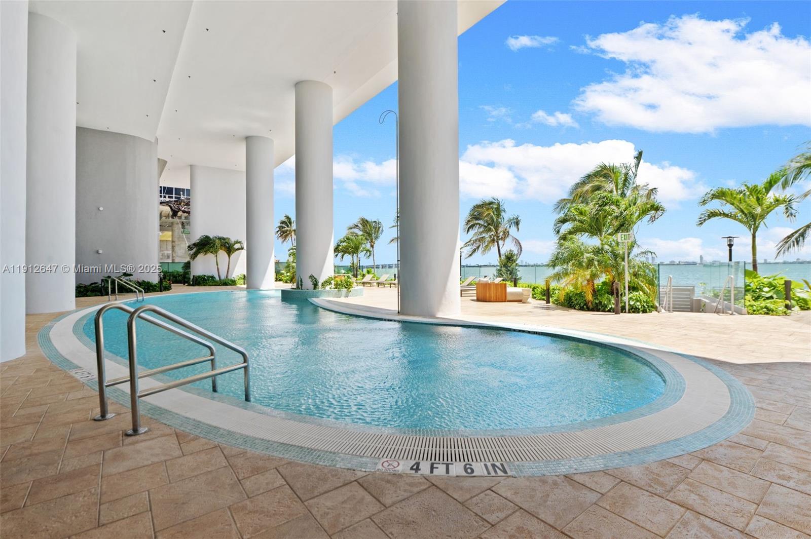 700 NE 24th St # 5606