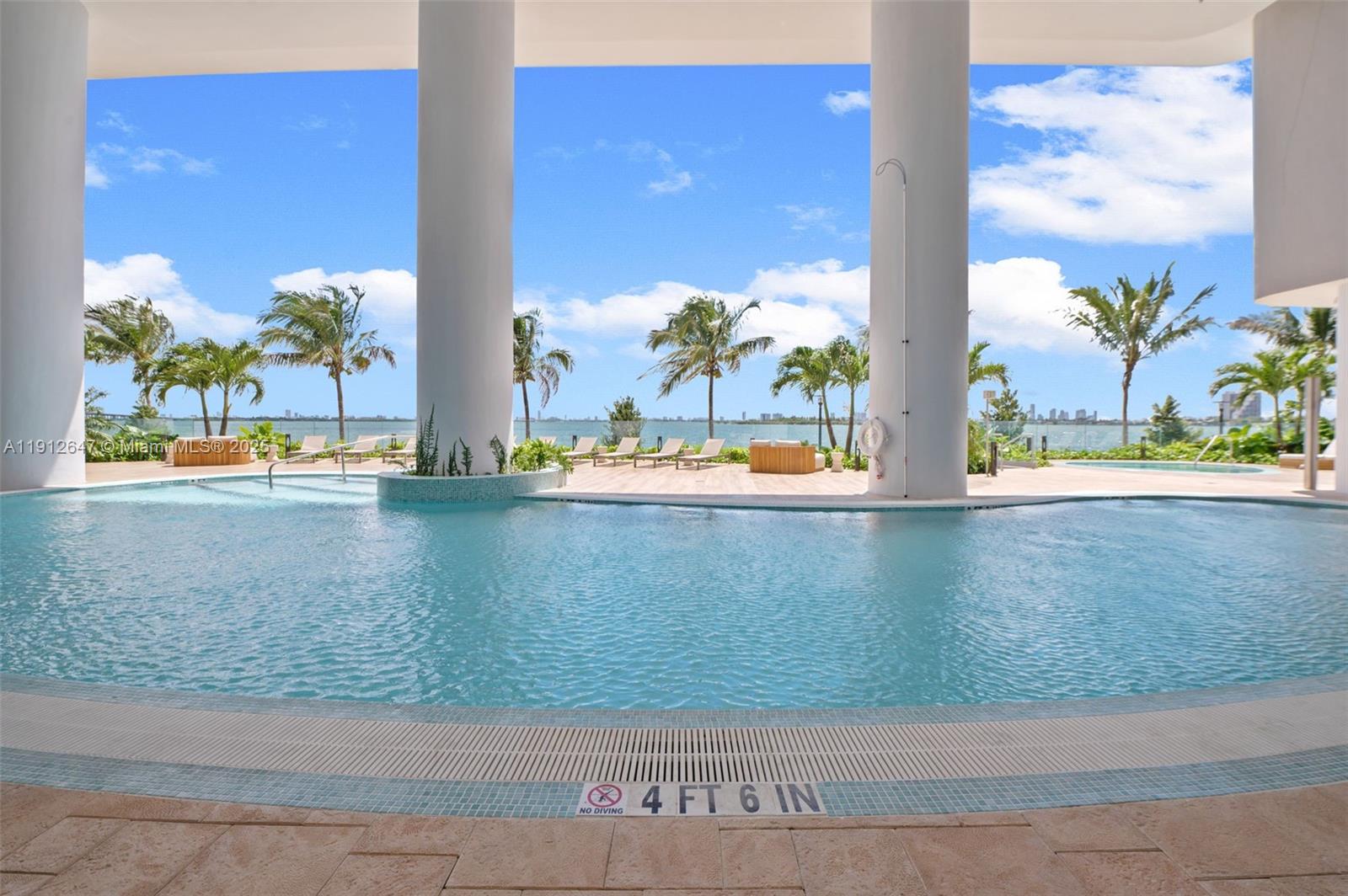 700 NE 24th St # 5606