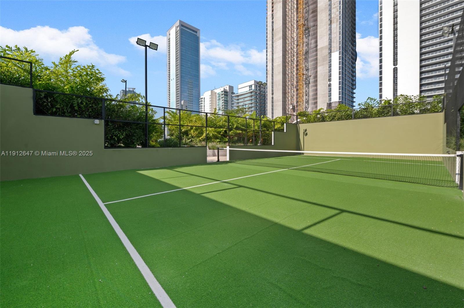 700 NE 24th St # 5606