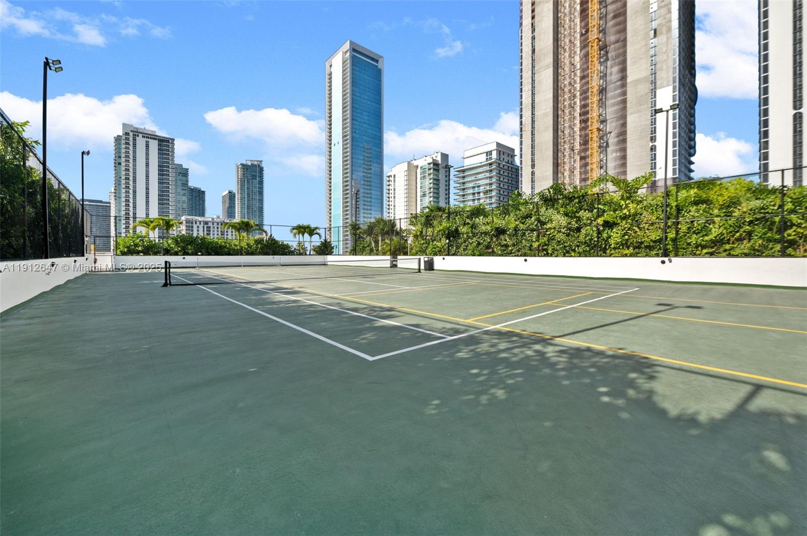 700 NE 24th St # 5606