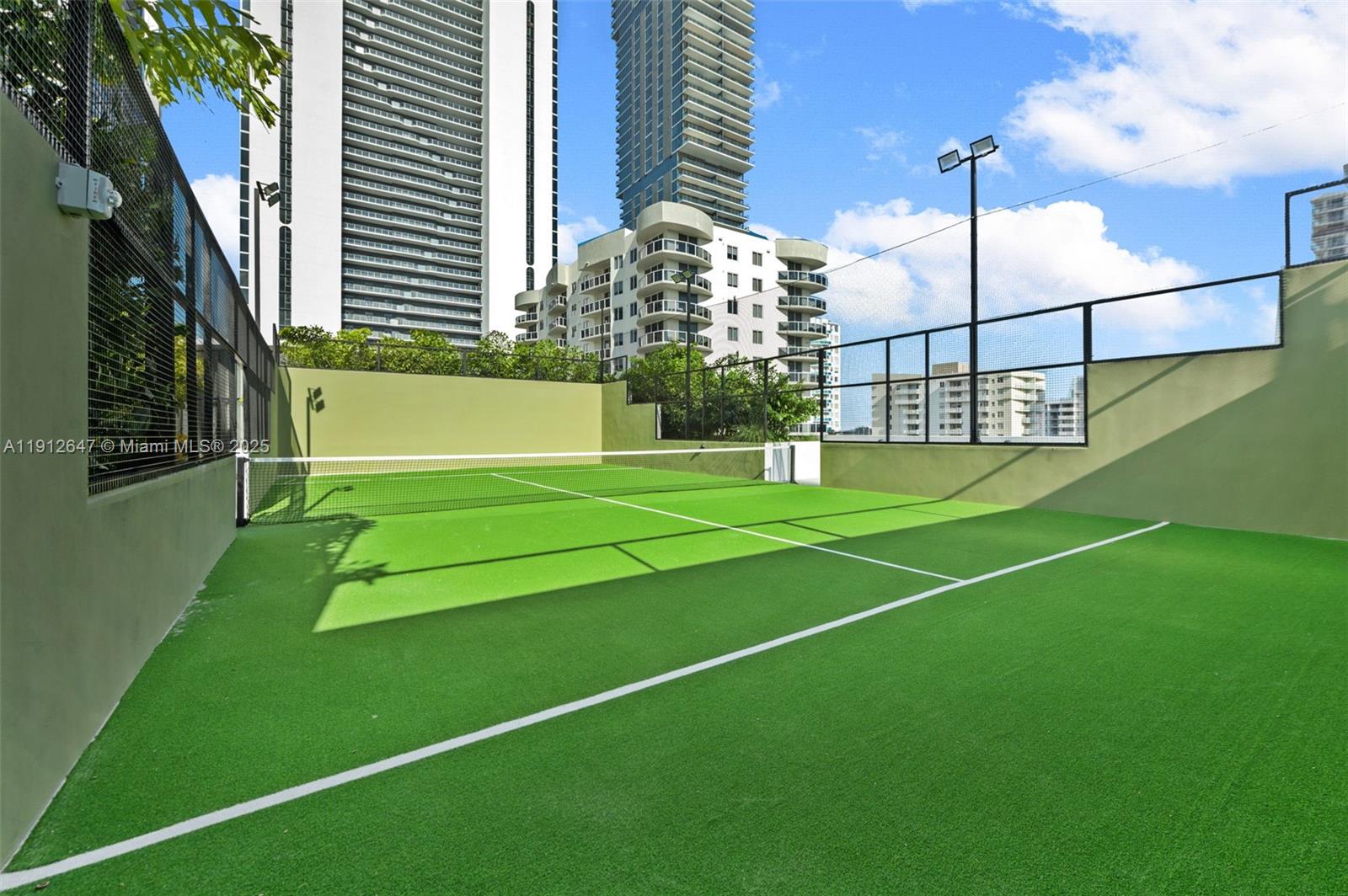 700 NE 24th St # 5606