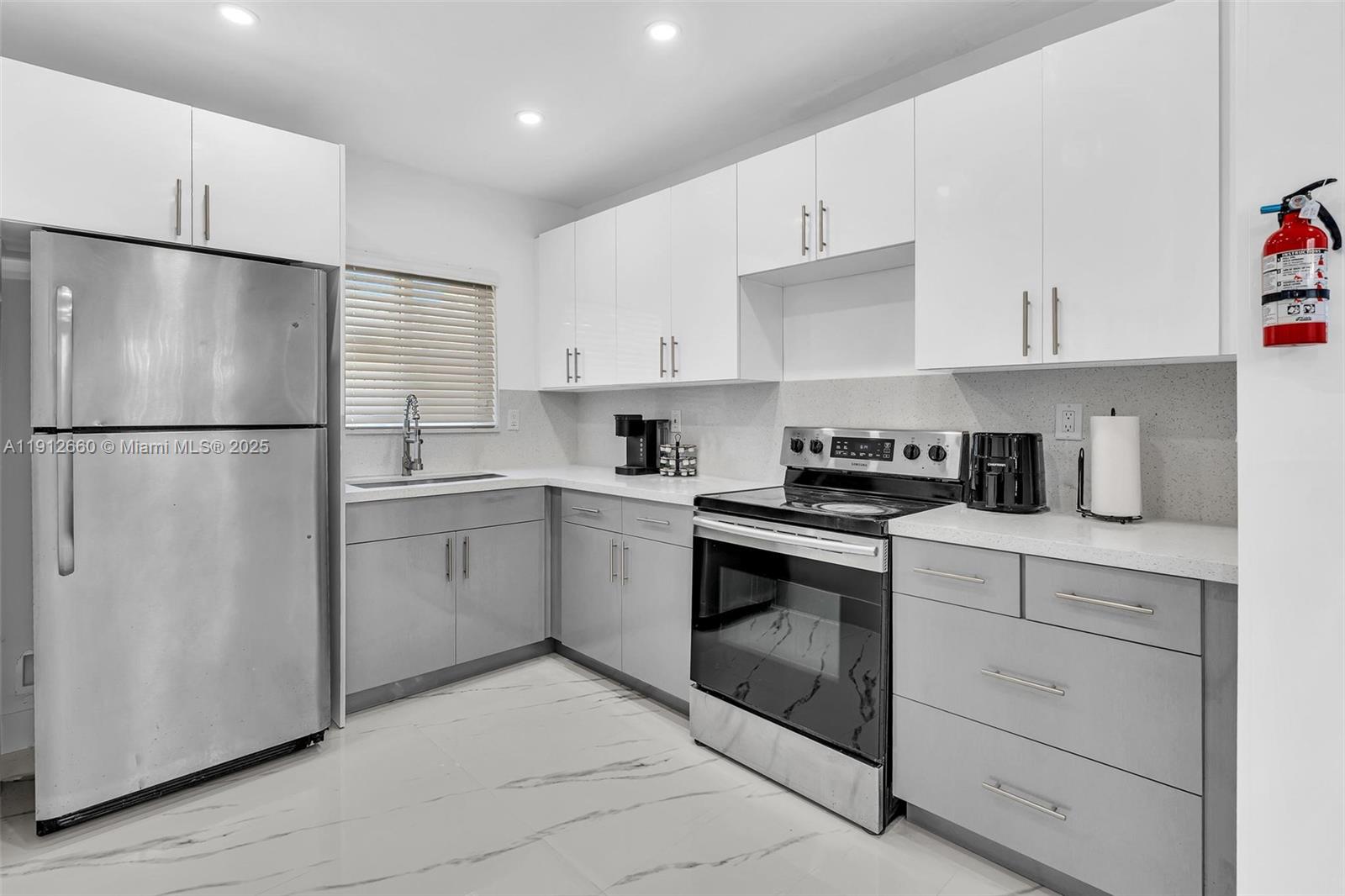 797 NW 35th St