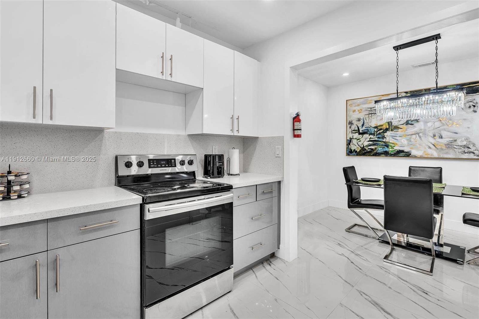 797 NW 35th St