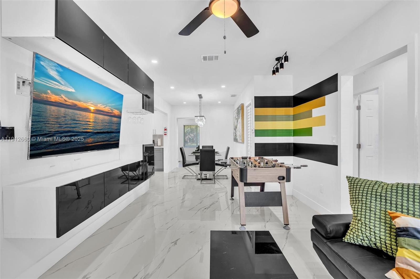 797 NW 35th St