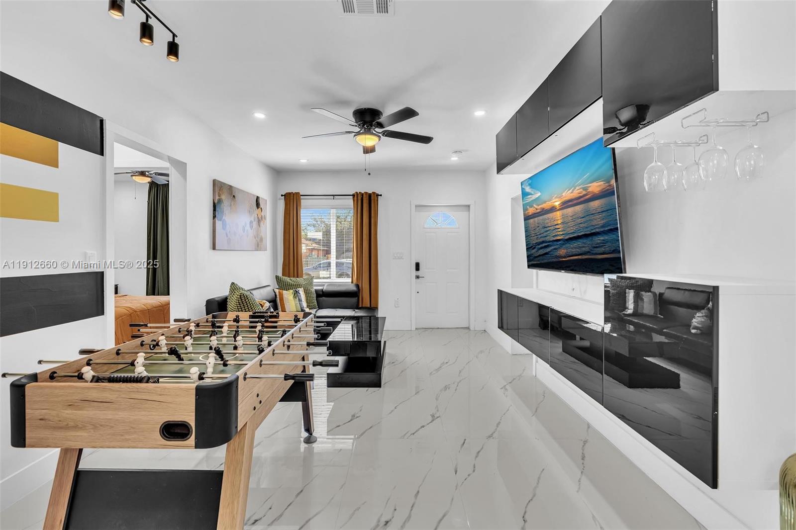 797 NW 35th St