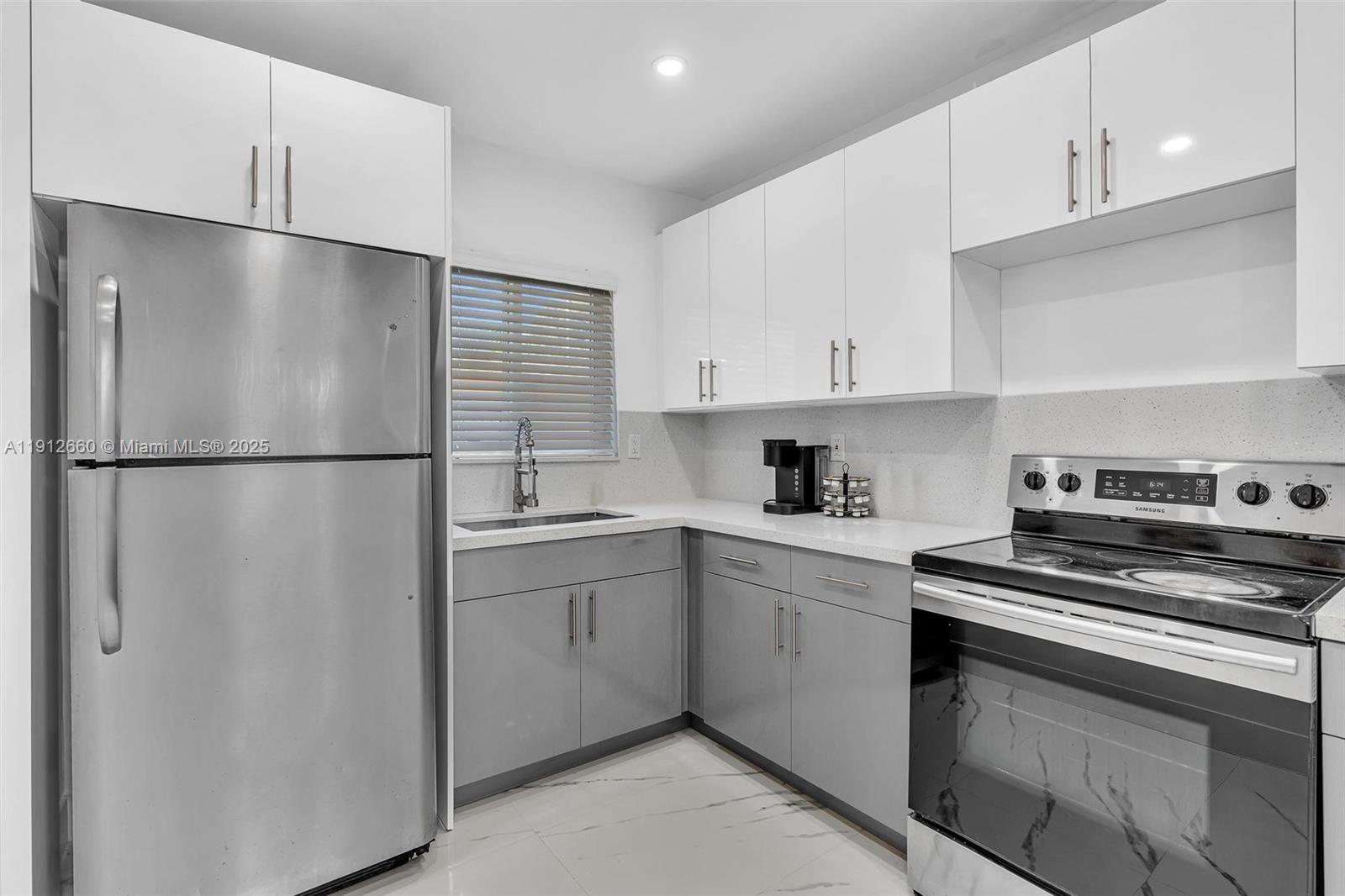 797 NW 35th St
