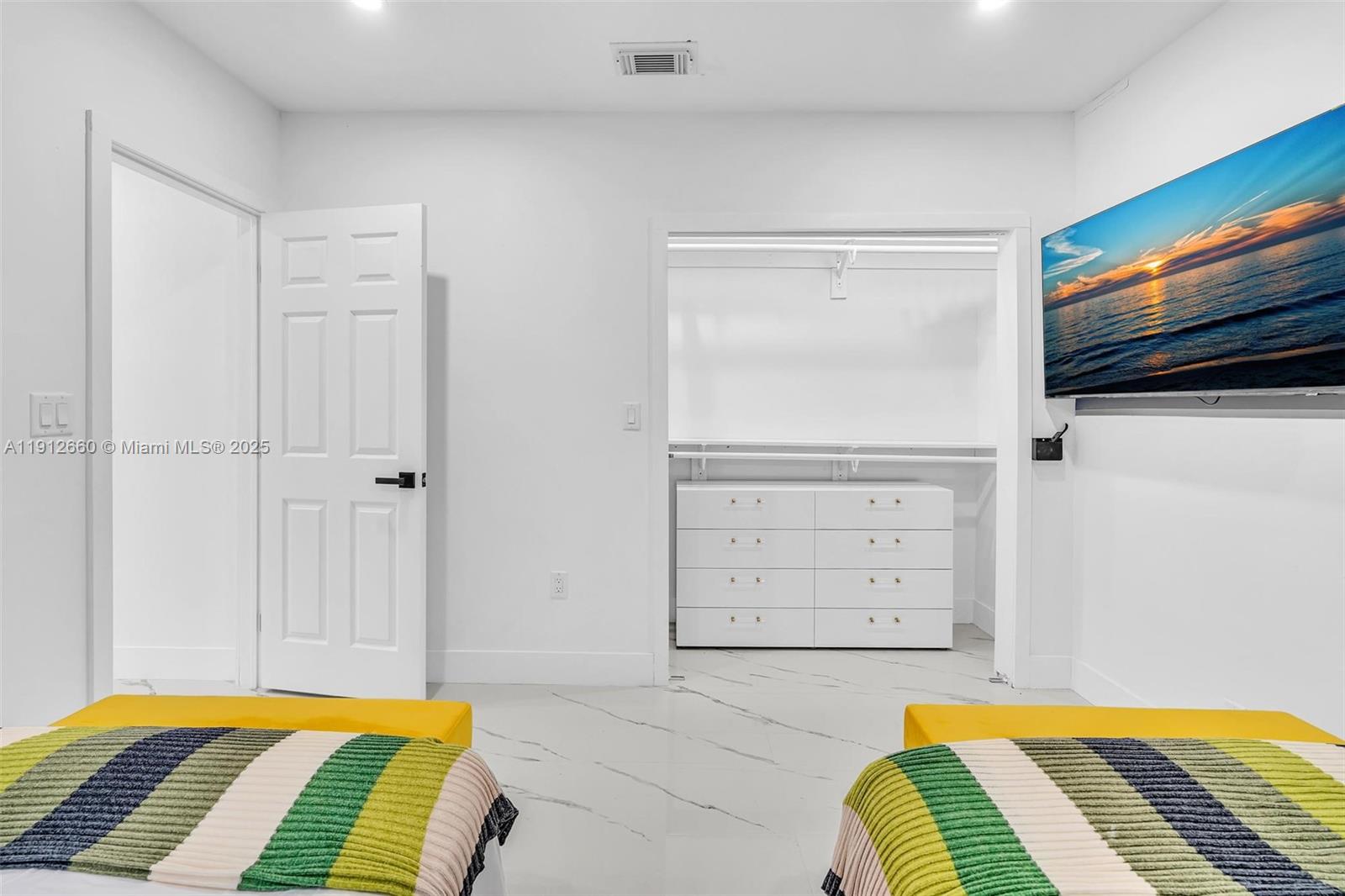 797 NW 35th St