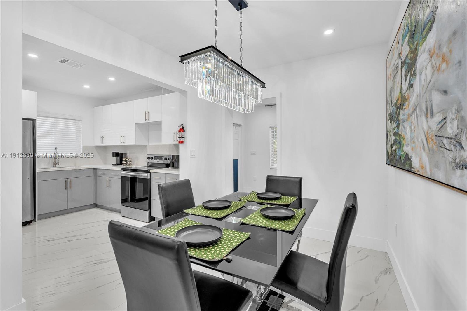 797 NW 35th St
