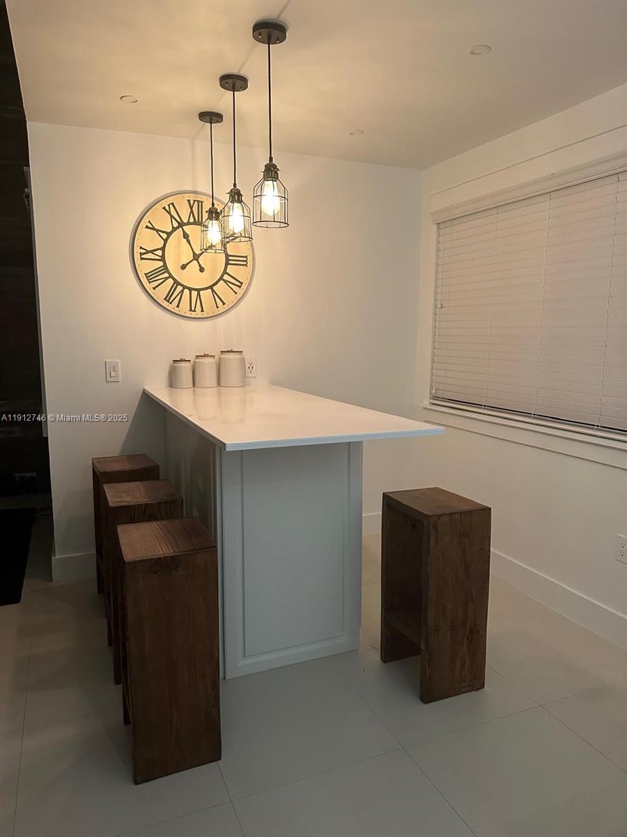 10040 NW 9th St Cir # 202