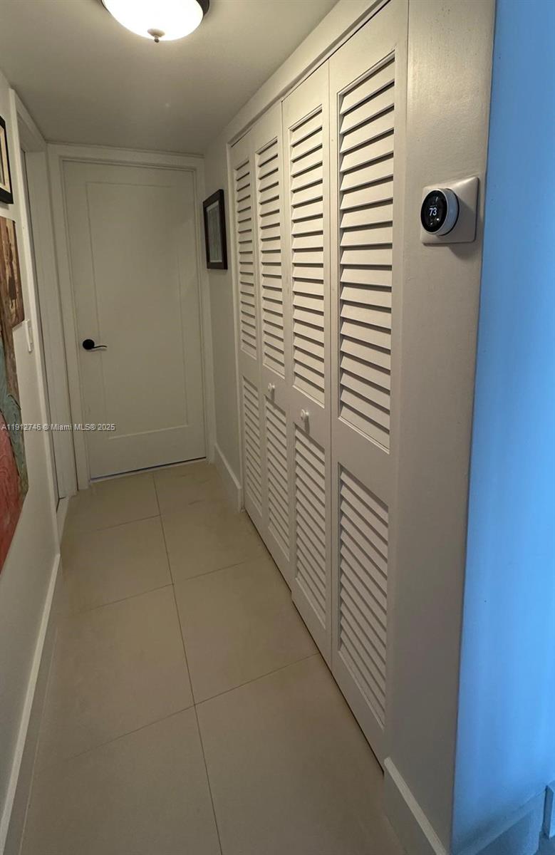 10040 NW 9th St Cir # 202