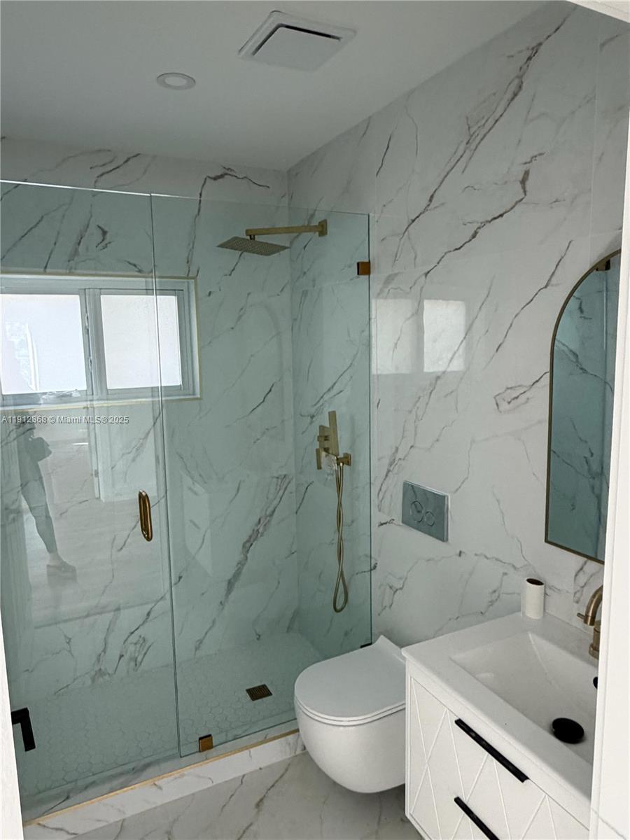 1936 Normandy Dr # 10