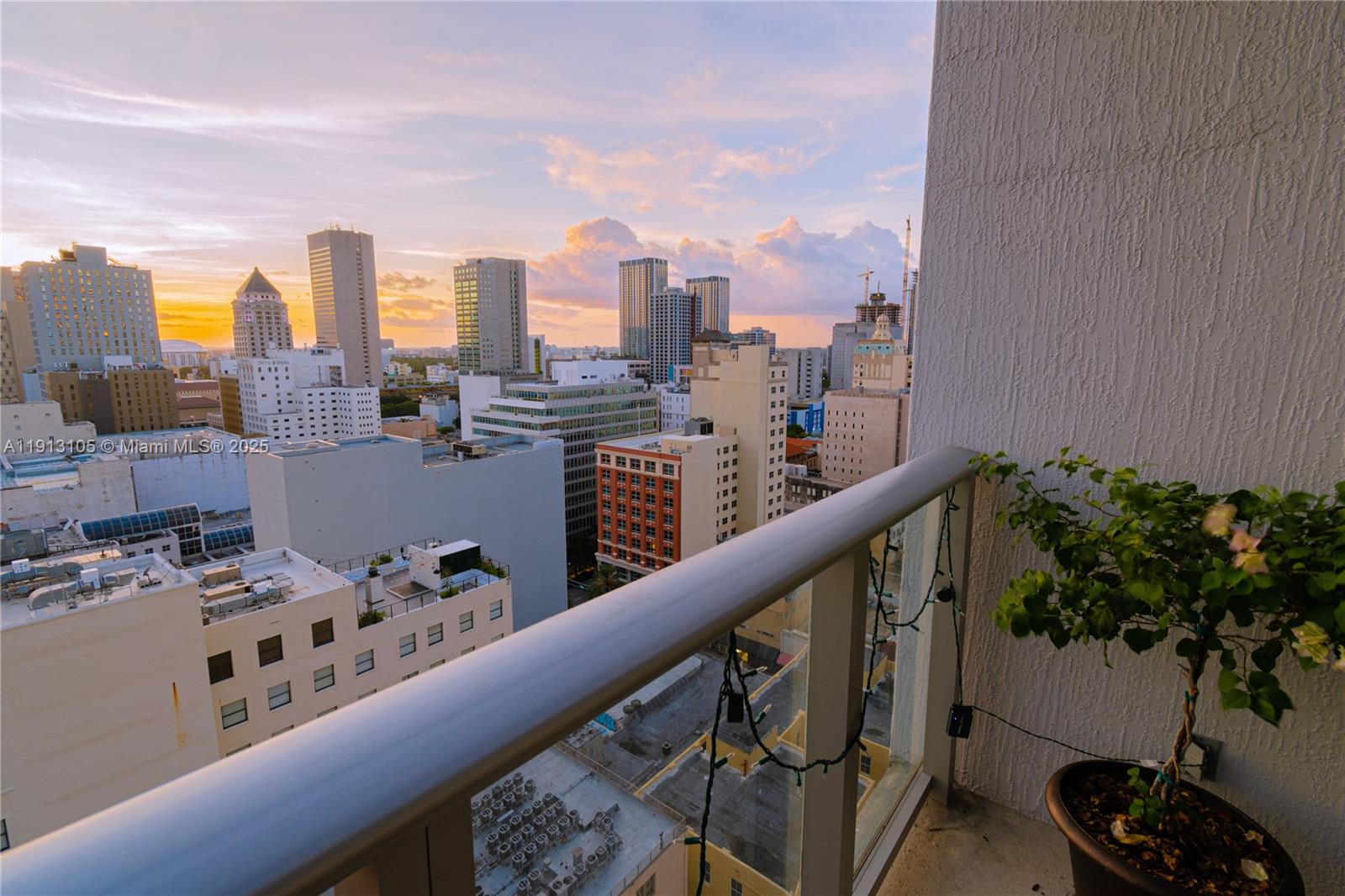 151 SE 1st St # 1611