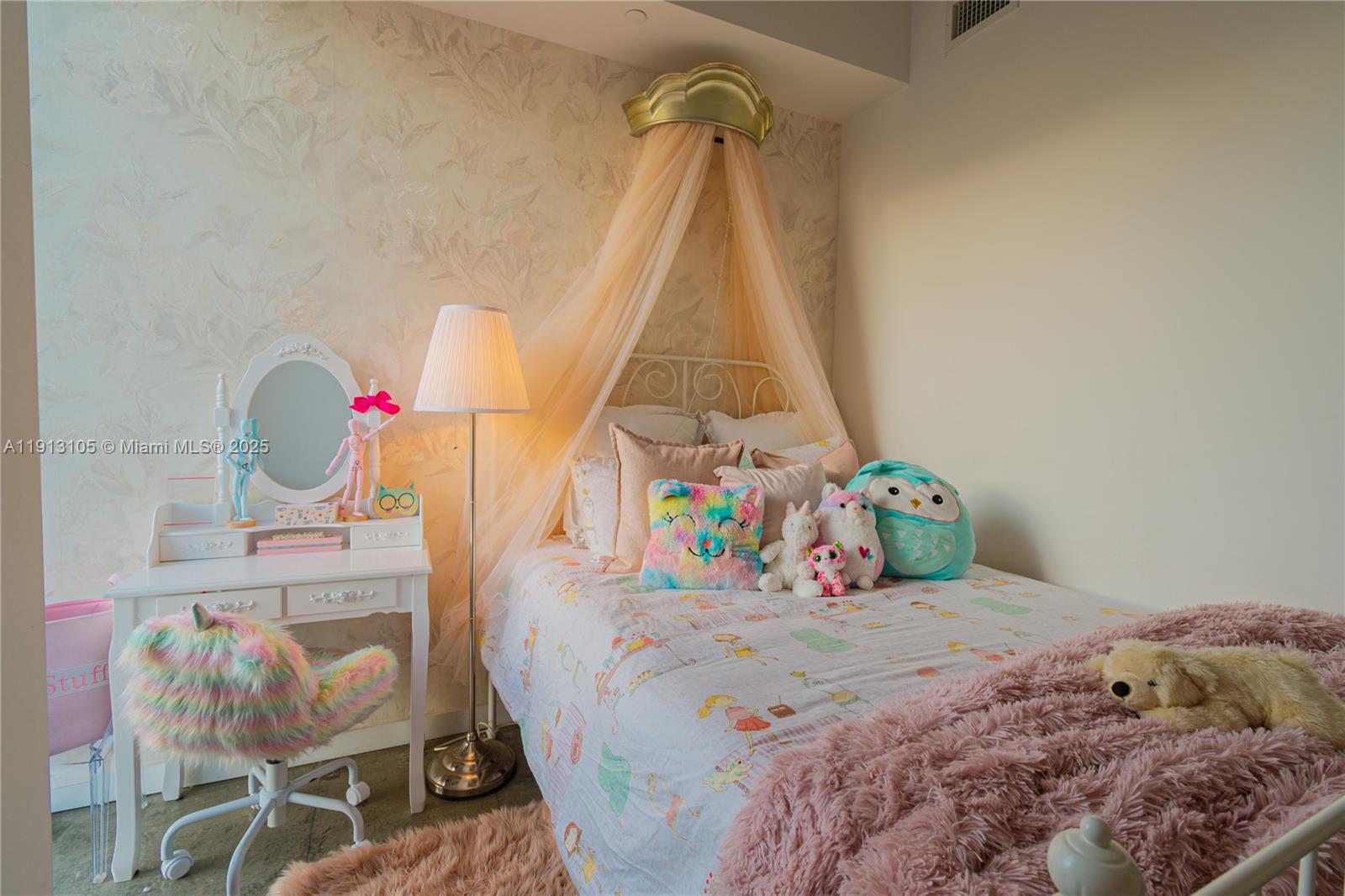 151 SE 1st St # 1611