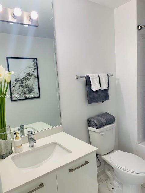 151 SE 1st St # 1611