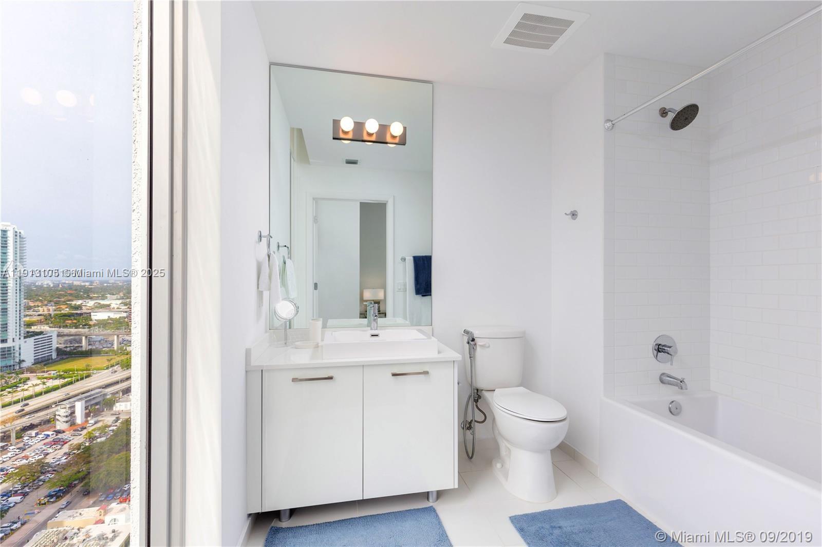 151 SE 1st St # 1611