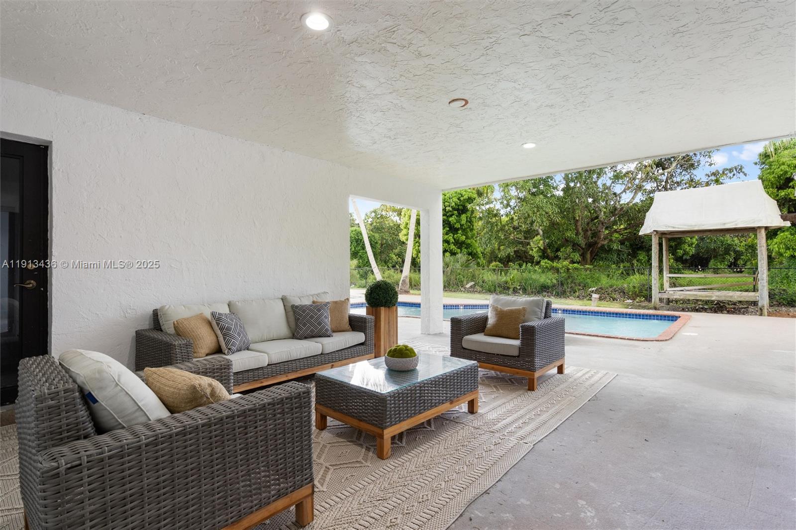 6900 SW 136th St # 6900