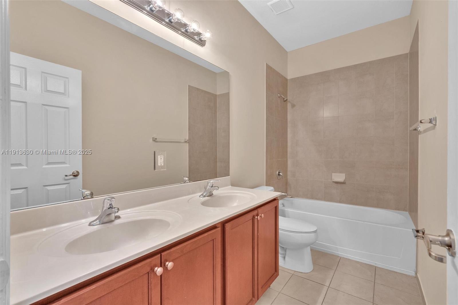 3226 NW 31st Ter