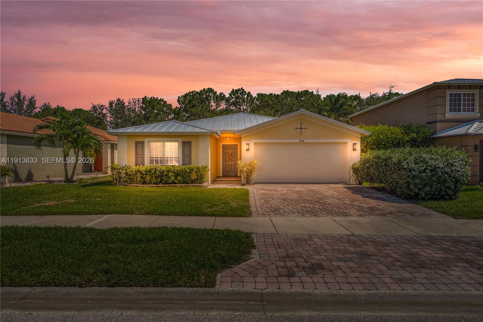 1924 SW Jamesport Drive, Port St. Lucie