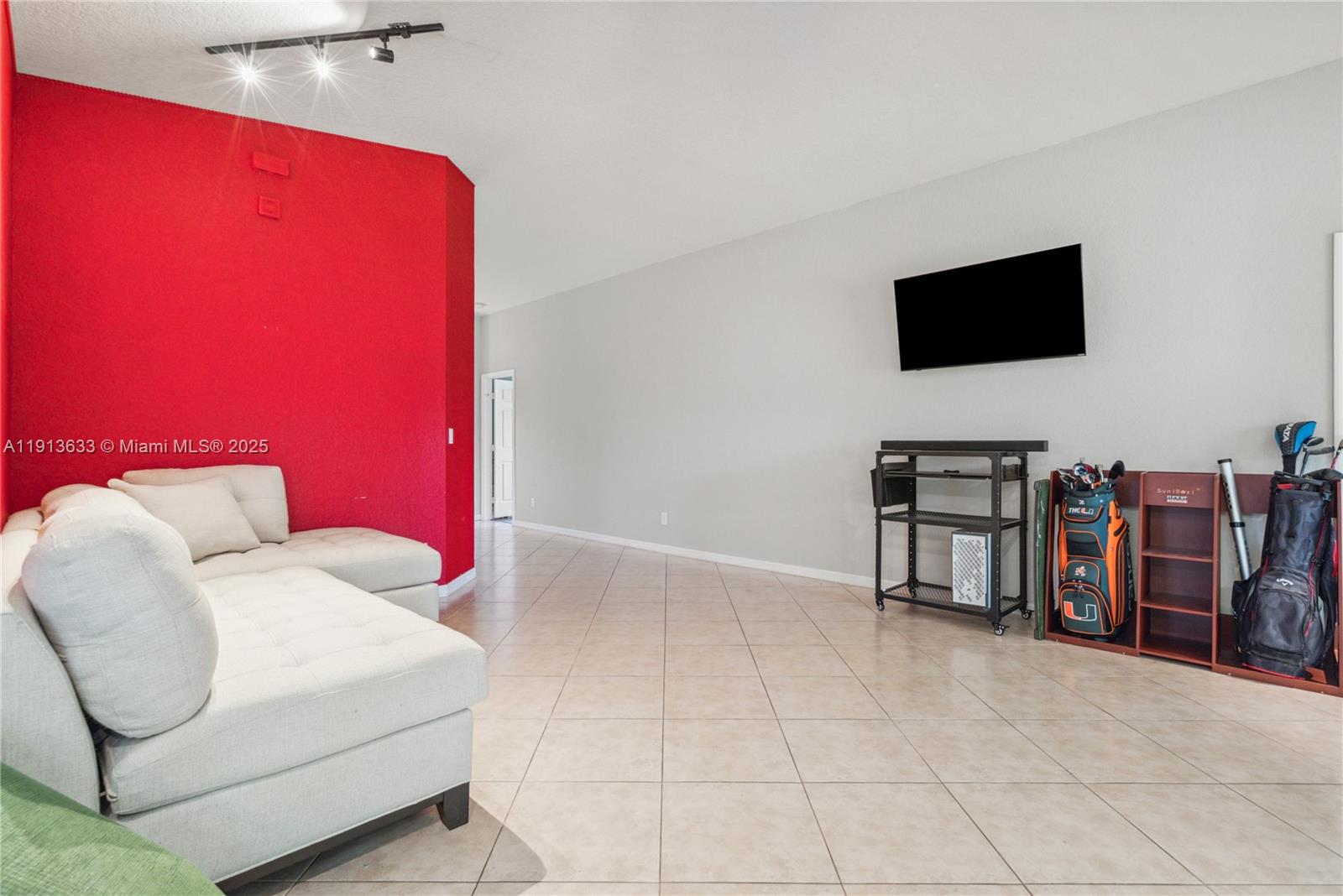 1924 SW Jamesport Dr, Port St. Lucie