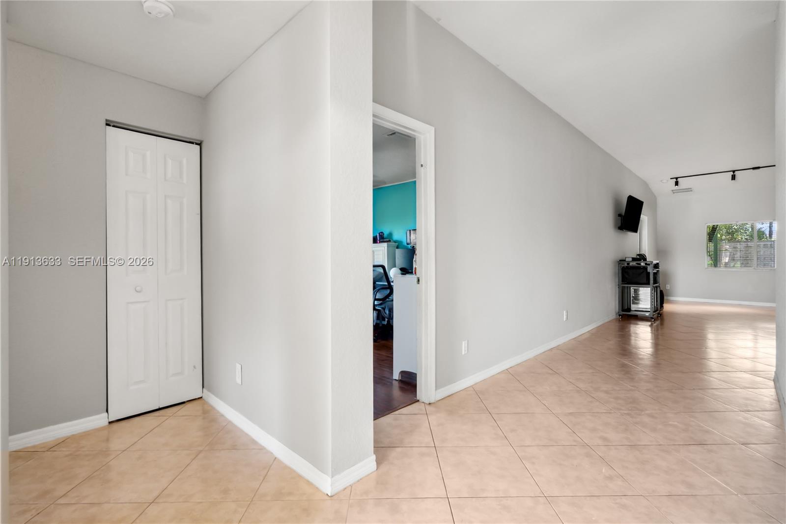 1924 SW Jamesport Drive, Port St. Lucie