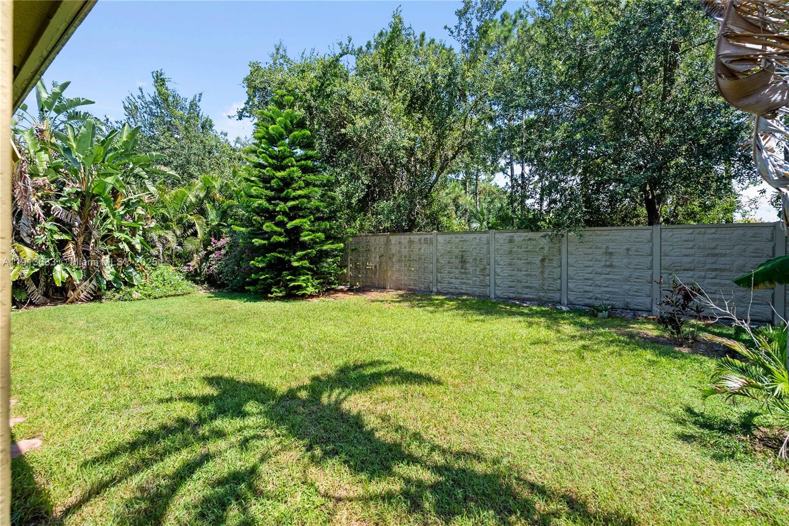 1924 SW Jamesport Dr, Port St. Lucie