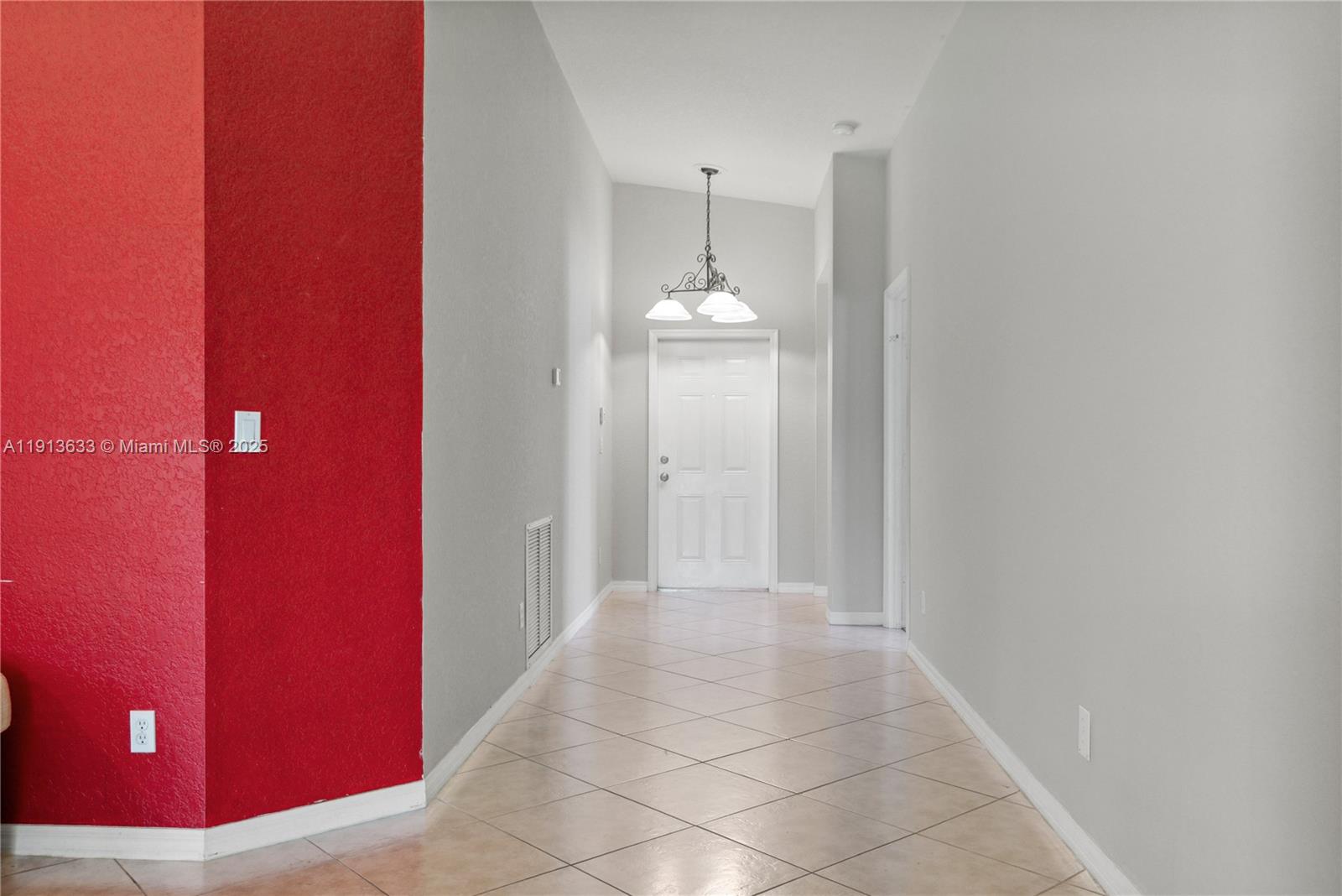 1924 SW Jamesport Dr, Port St. Lucie