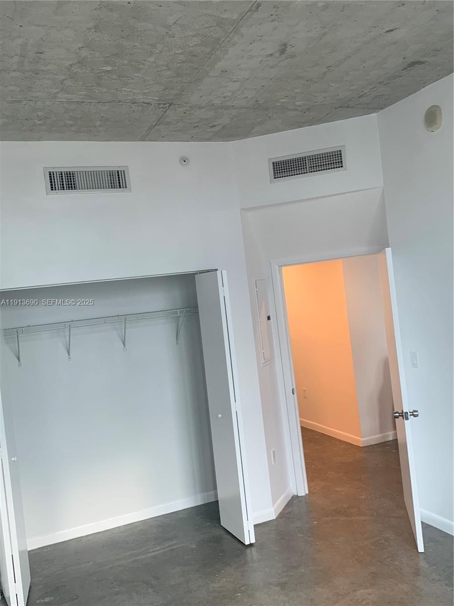 133 NE 2nd Ave # 1519