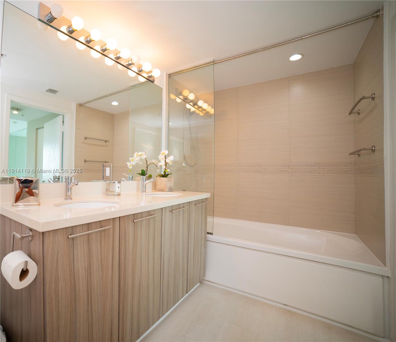 6700 Indian Creek Dr # 1404