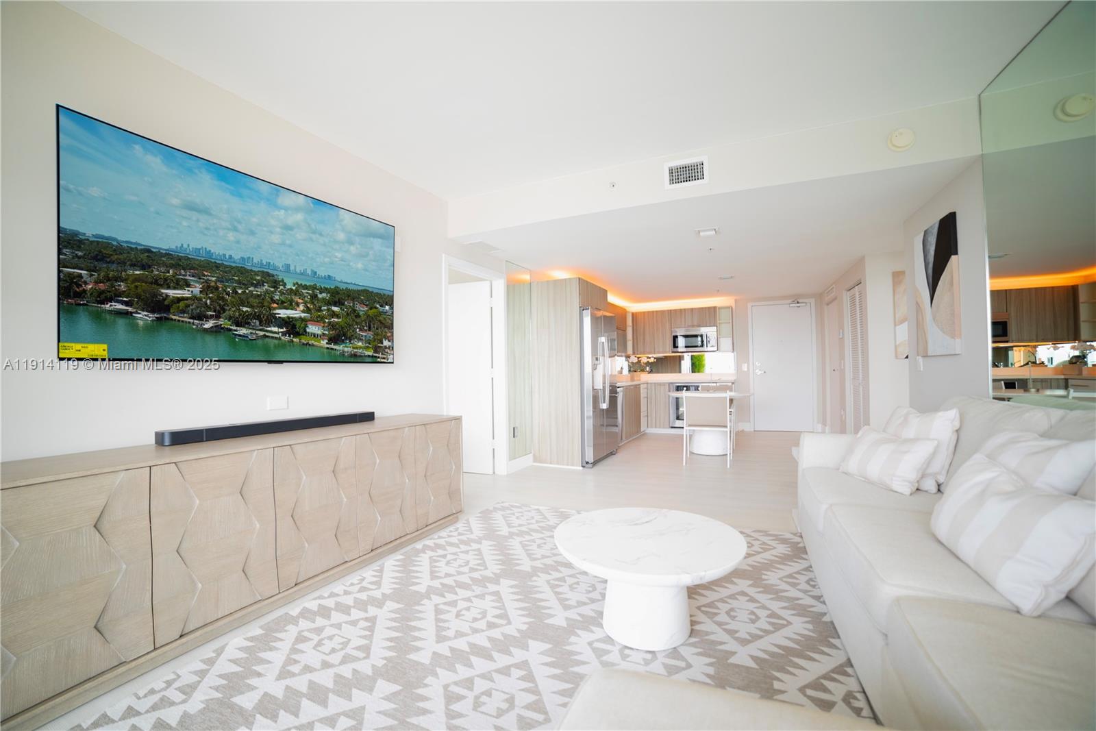 6700 Indian Creek Dr # 1404