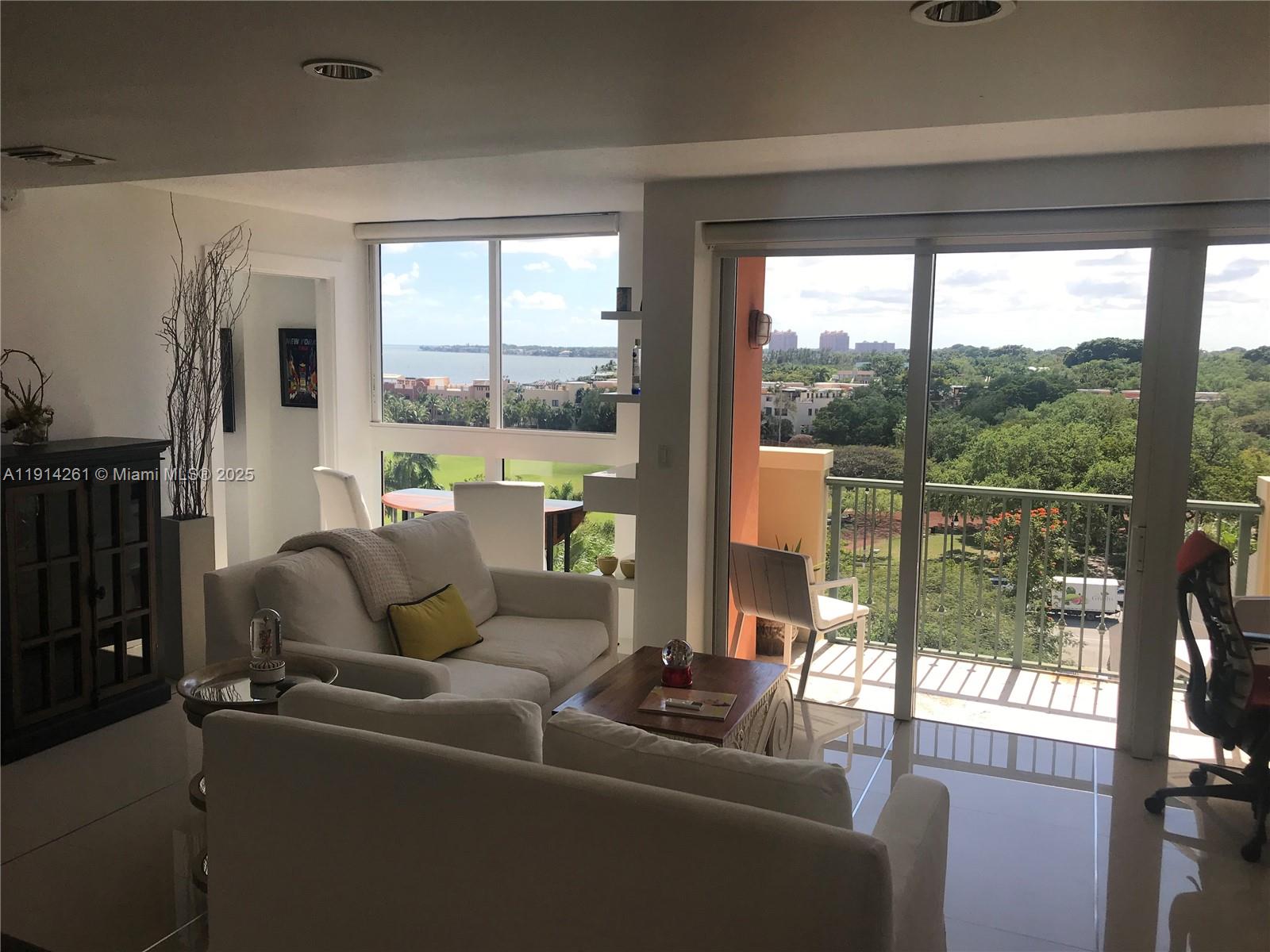 2951 S Bayshore Dr # 904