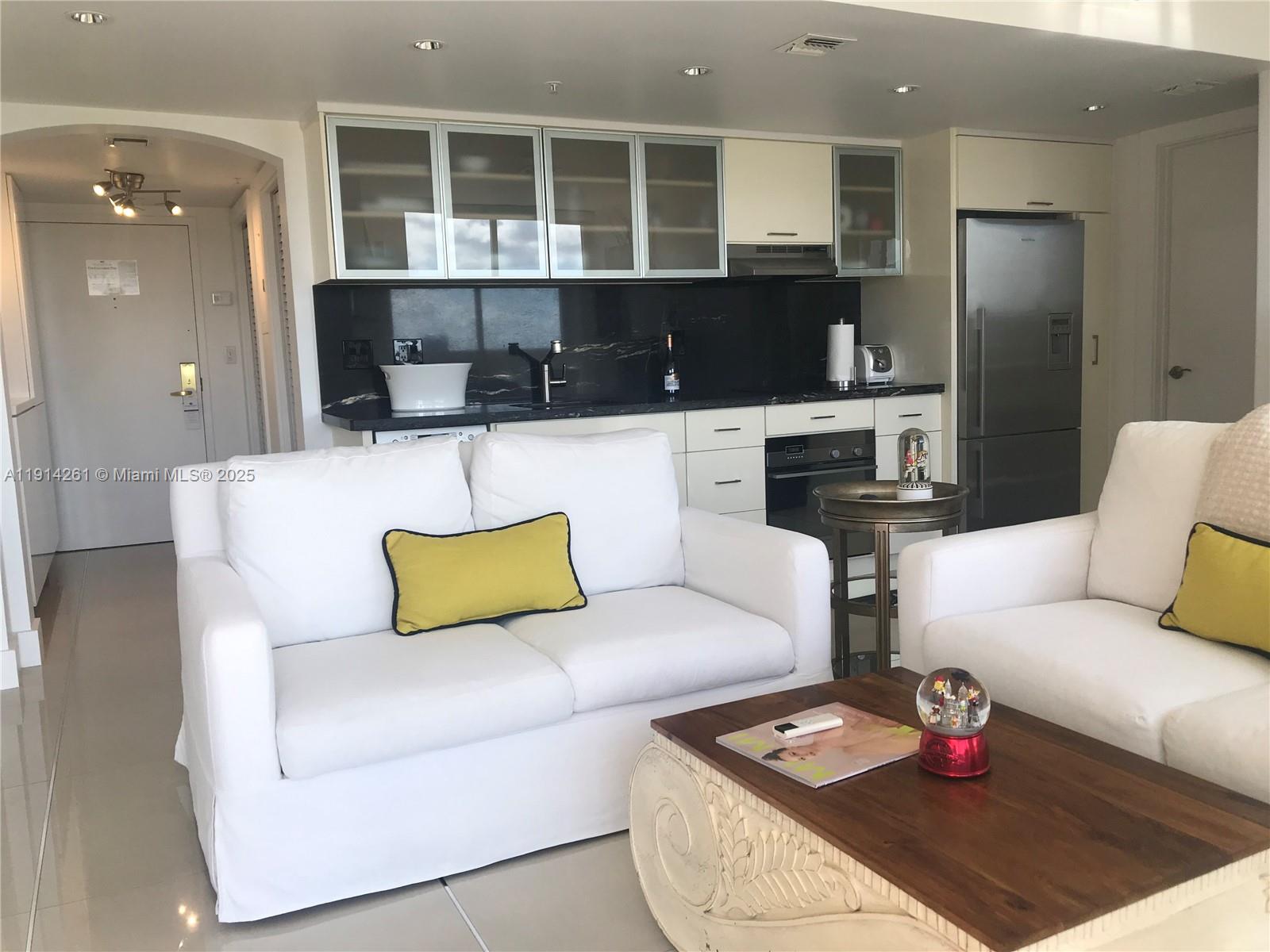 2951 S Bayshore Dr # 904