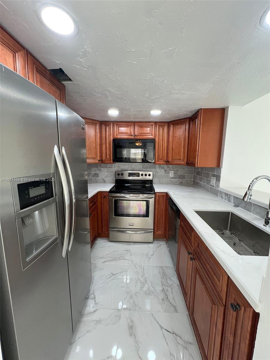 2174 Champions Way # 0