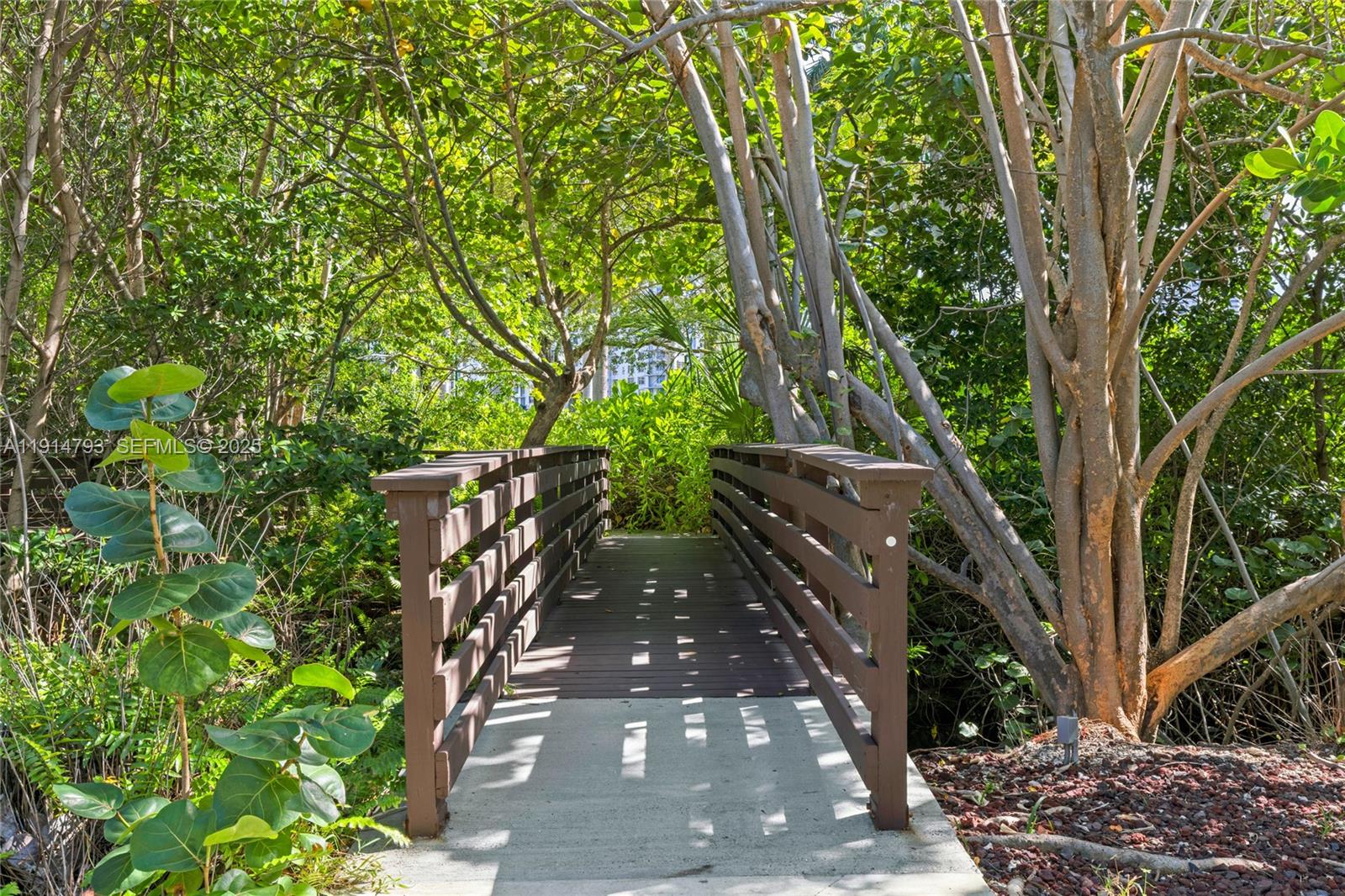 2801 NE 183rd St # 108W