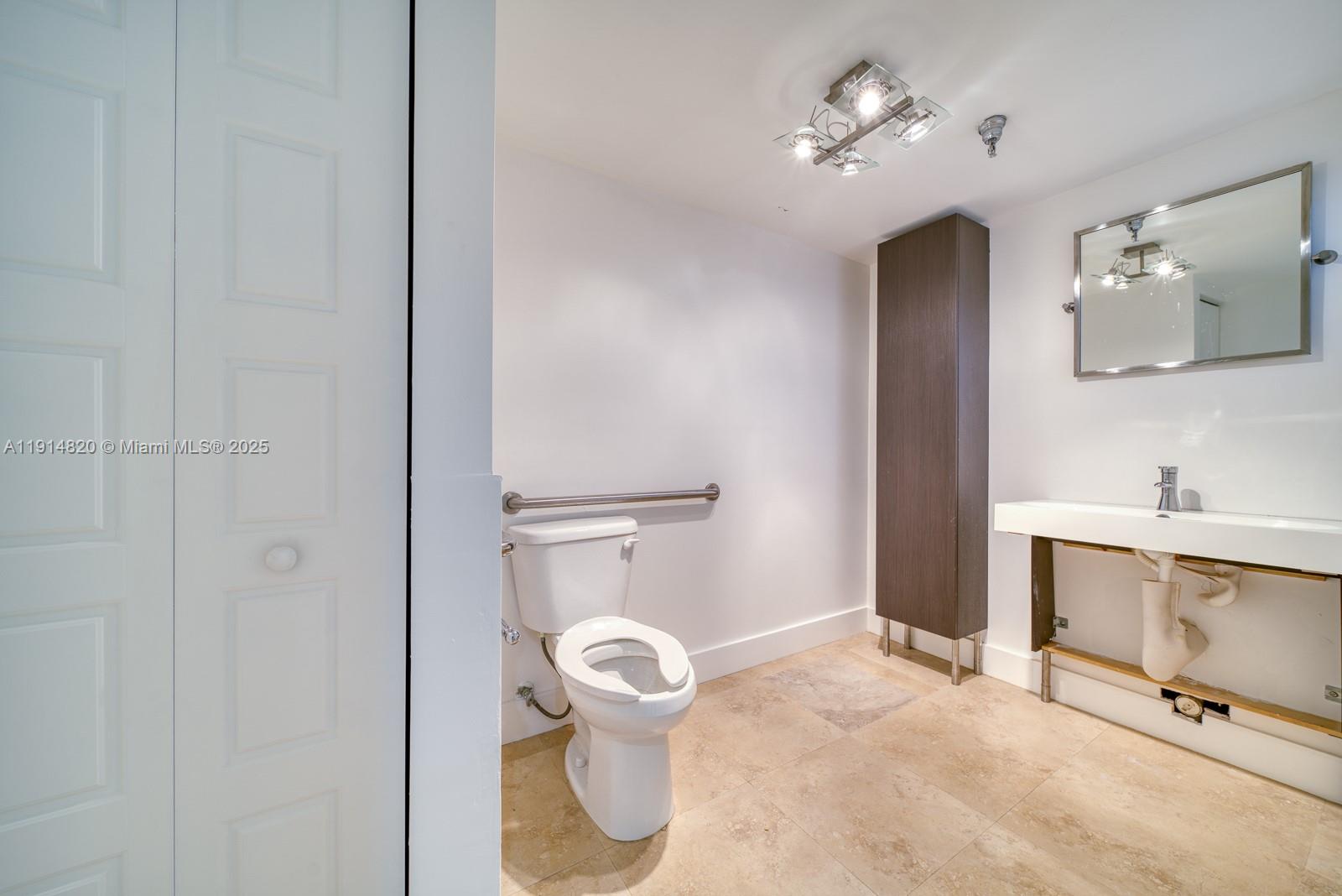 10767 SW 104th St # A4