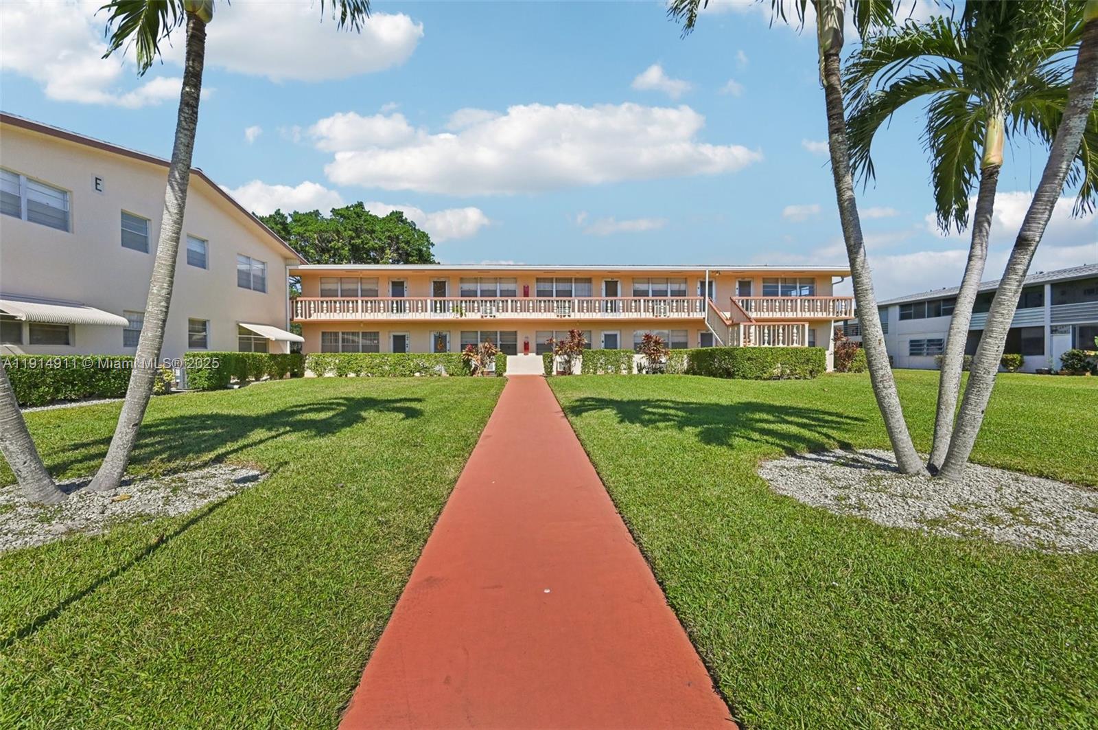 126 Canterbury E # 126