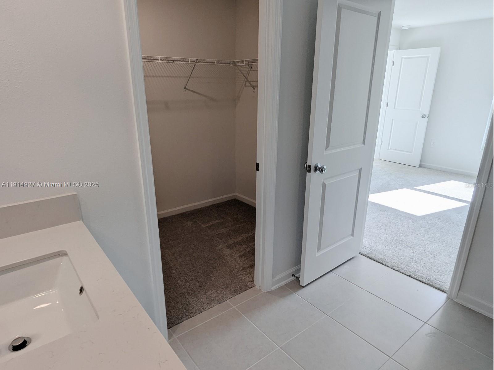 2175 CHRIS DRIVE Unit: .