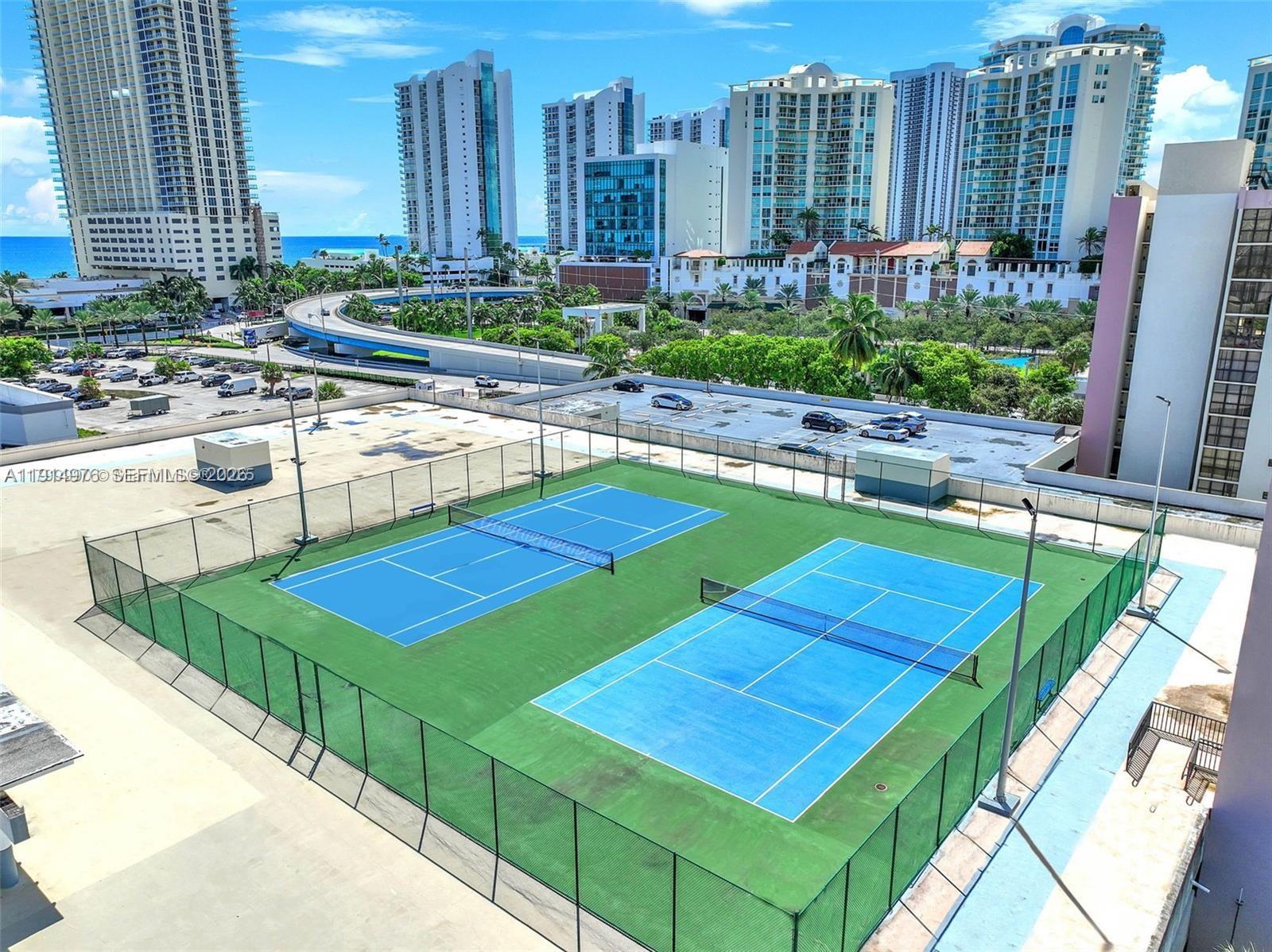 17021 N Bay Rd # 803