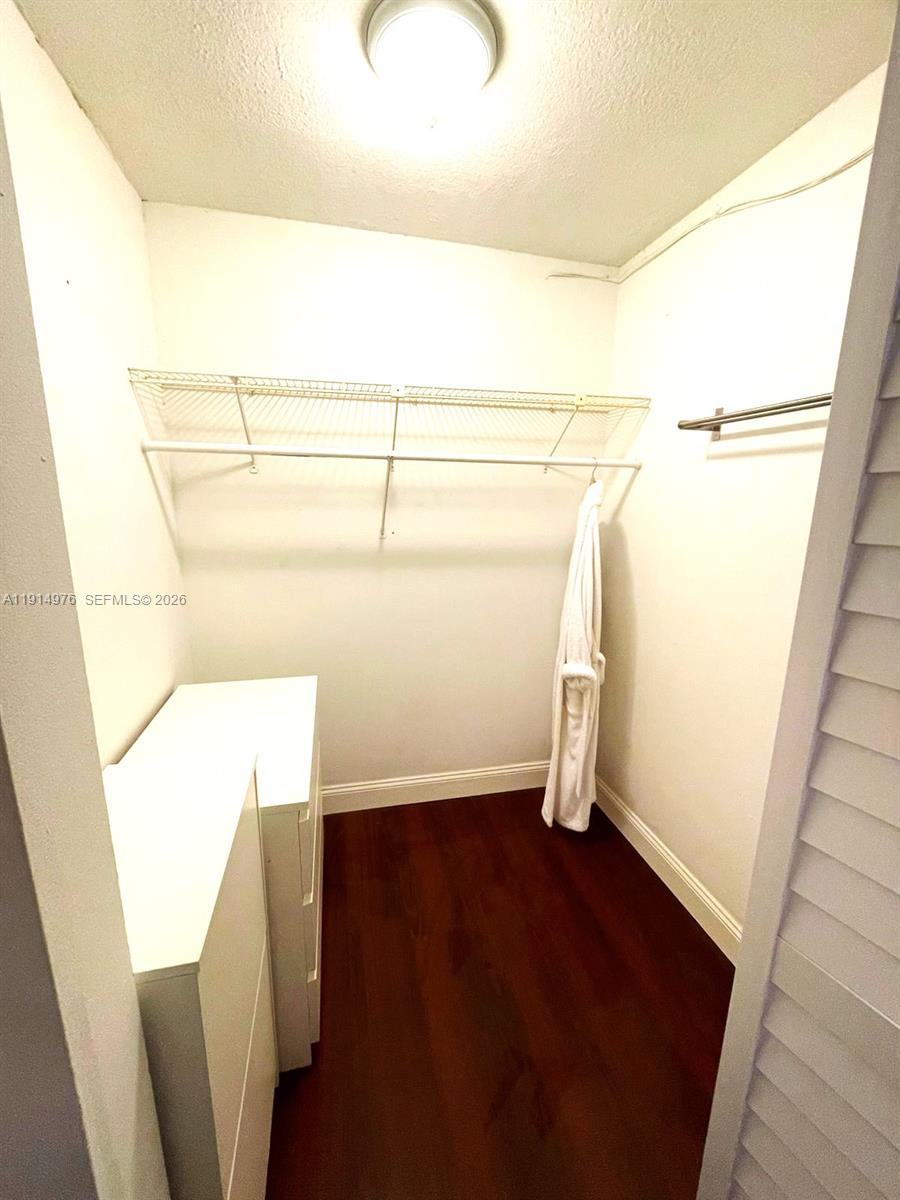 17021 N Bay Rd # 803