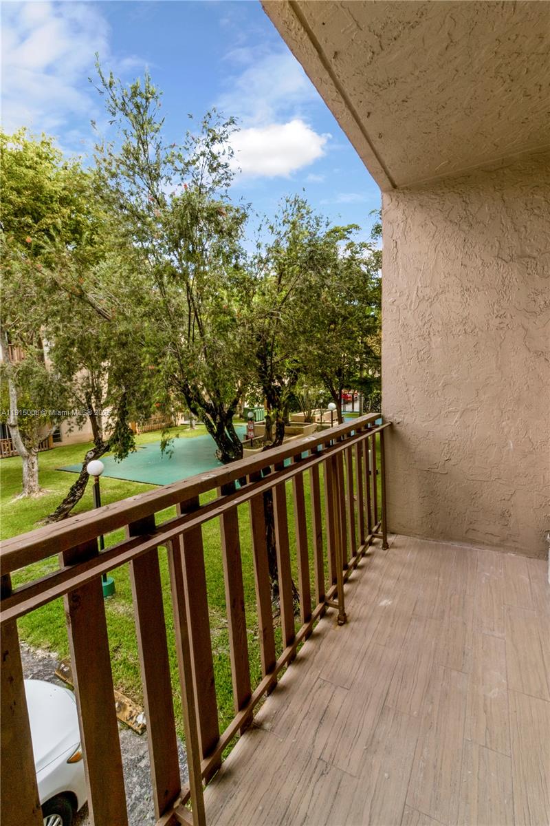 4855 NW 7th St # 6 Unit: 206-6