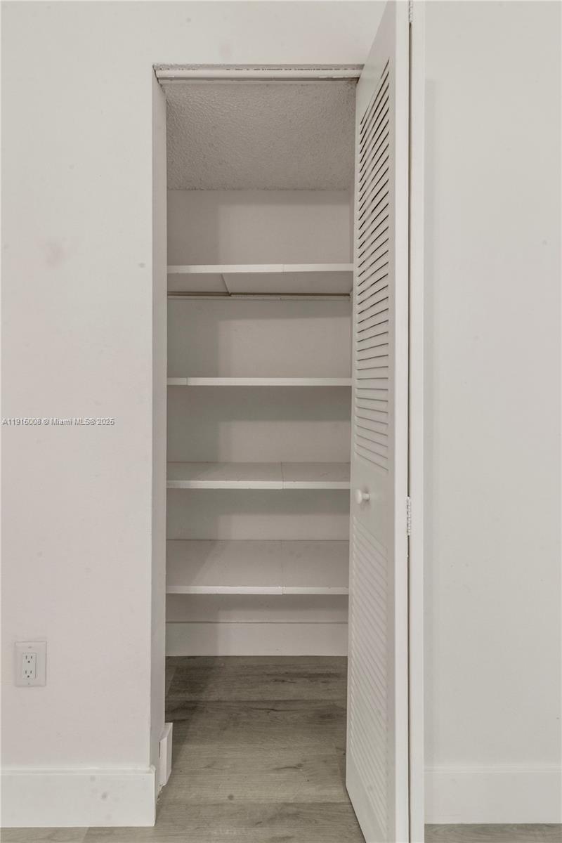 4855 NW 7th St # 6 Unit: 206-6