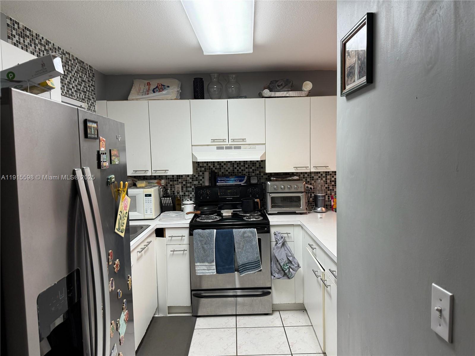 6245 Kendale Lakes Cir # 209