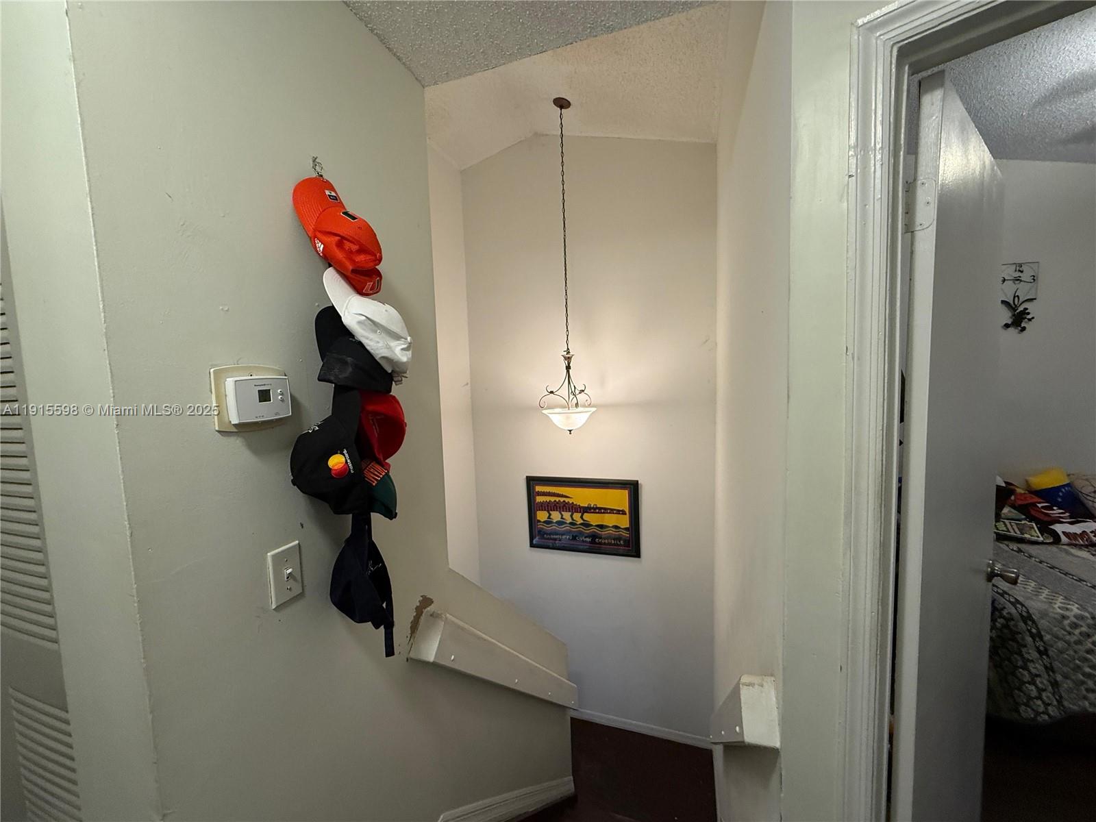 6245 Kendale Lakes Cir # 209