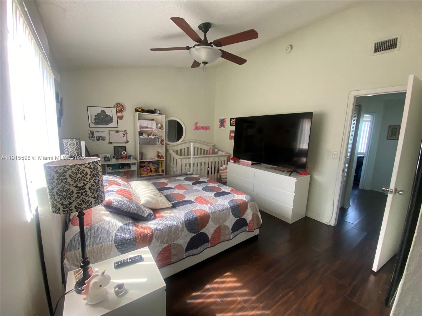 6245 Kendale Lakes Cir # 209