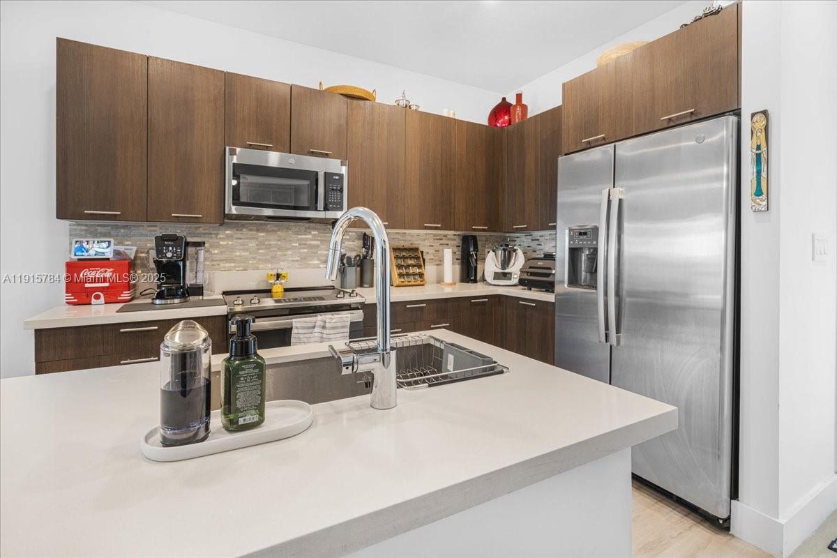 8301 NW 41st St # 309 Unit: B-309