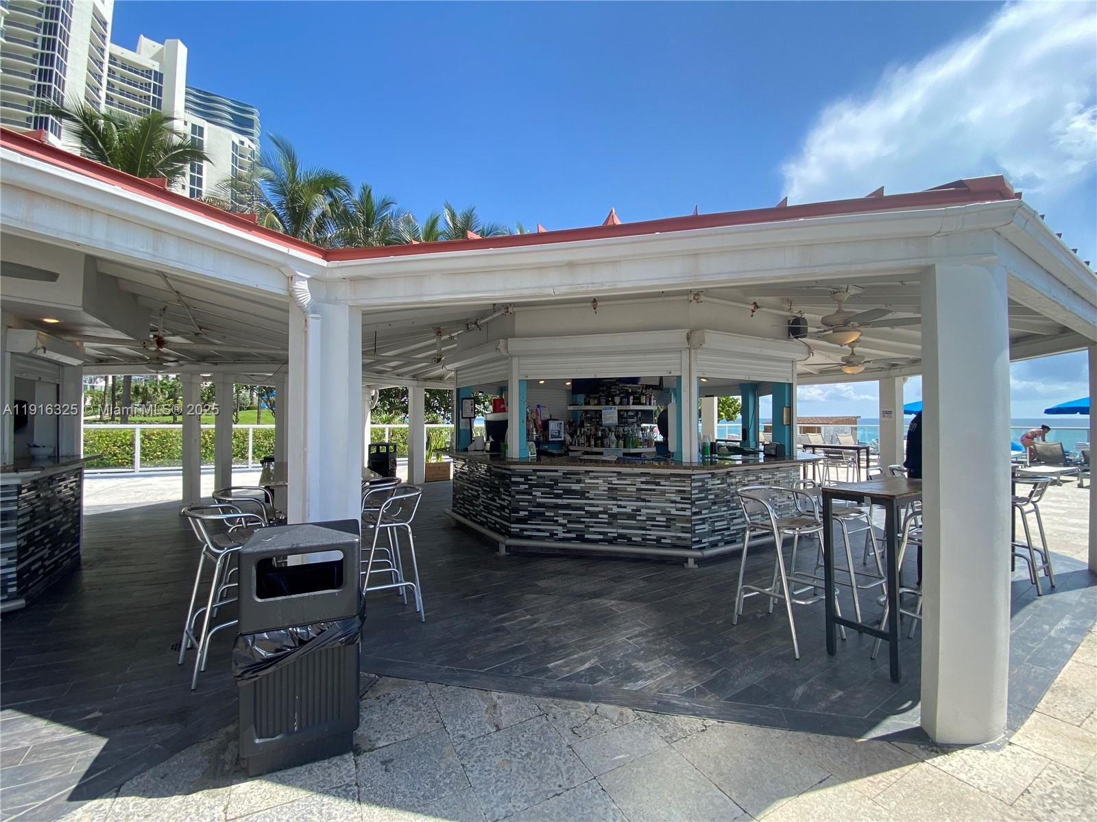 19201 Collins Ave # 733