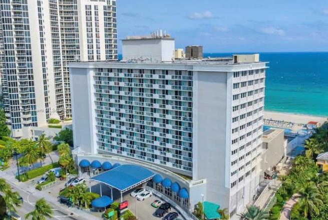 19201 Collins Ave # 733